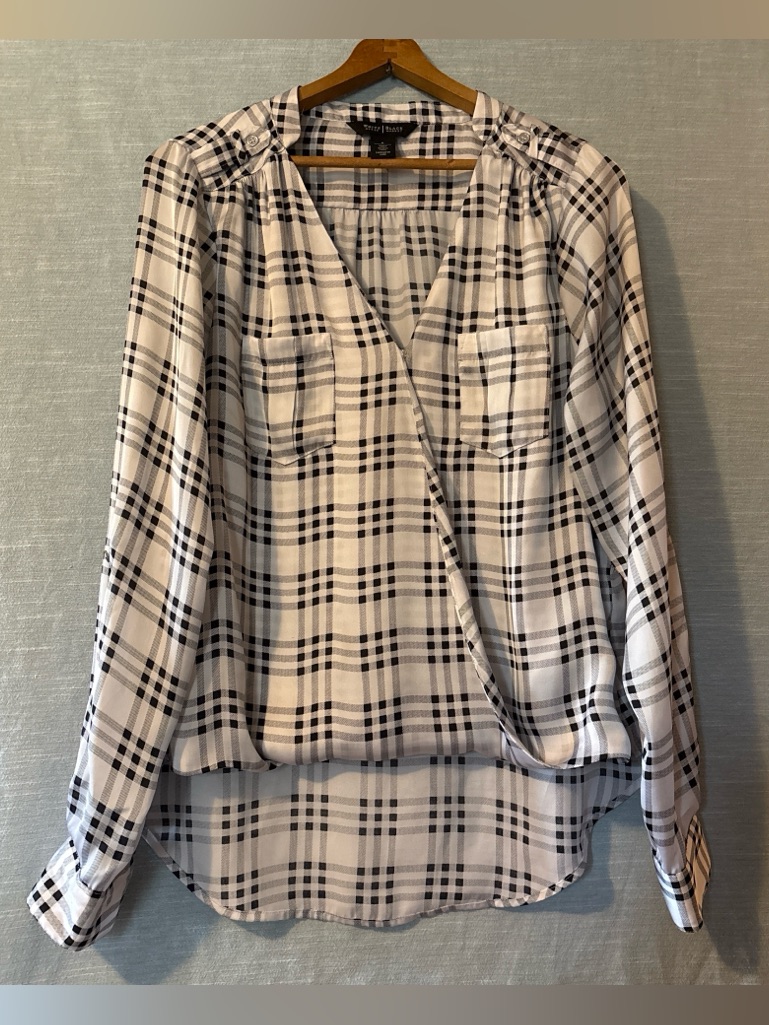 White House Black Market Blouse Long Sleeve Black/White Plaid Women’s Sz 8
